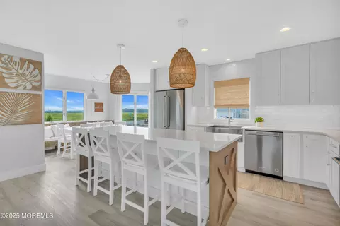 Kitchen - 848 Ensign Dr, Forked River, NJ 08731 photo 5 of 8