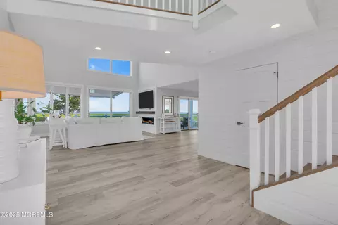 Entry Way - 848 Ensign Dr, Forked River, NJ 08731 photo 2 of 10