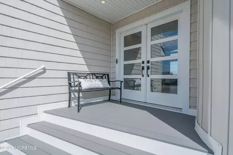 Exterior - 848 Ensign Dr, Forked River, NJ 08731 photo 7 of 19