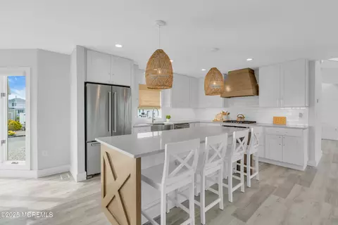 Kitchen - 848 Ensign Dr, Forked River, NJ 08731 photo 3 of 8