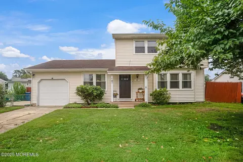 107 Lake Winnepesaukee Dr, Little Egg Harbor, NJ 08087