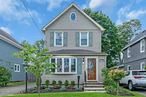 26 Center St, Rumson, NJ 07760