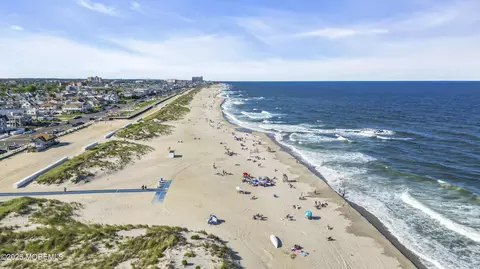 27 12 Atlantic Ave, Bradley Beach, NJ 07720