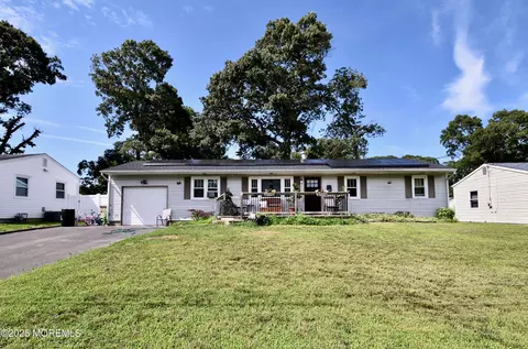 43 Harborage Ave, Bayville, NJ 08721