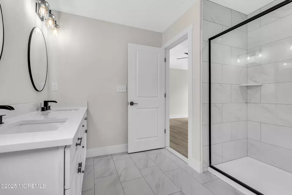Bath - 54 5th Ave, Toms River, NJ 08757 photo 2 of 3