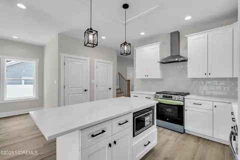 Kitchen - 54 5th Ave, Toms River, NJ 08757 photo 1 of 1