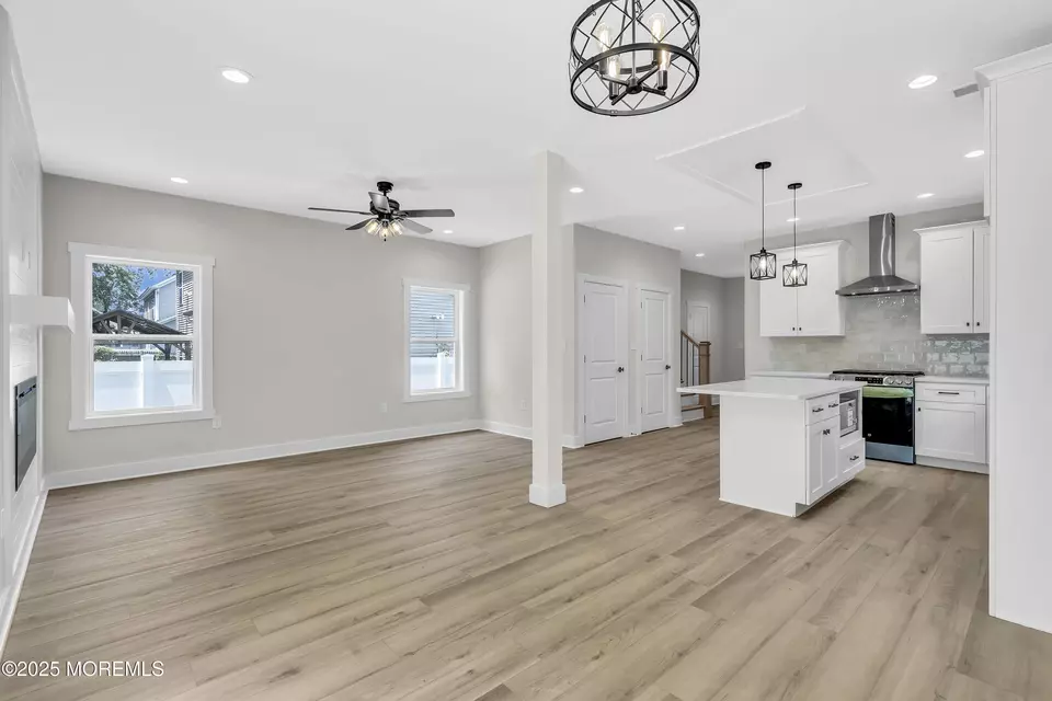 Living - 54 5th Ave, Toms River, NJ 08757 photo 1 of 2
