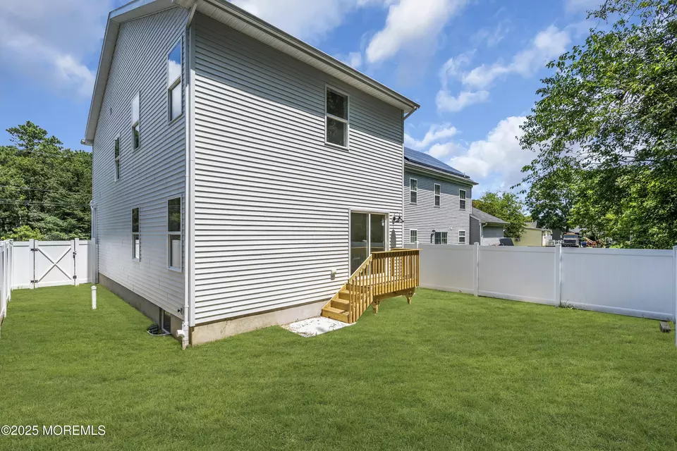 Exterior - 54 5th Ave, Toms River, NJ 08757 photo 5 of 5