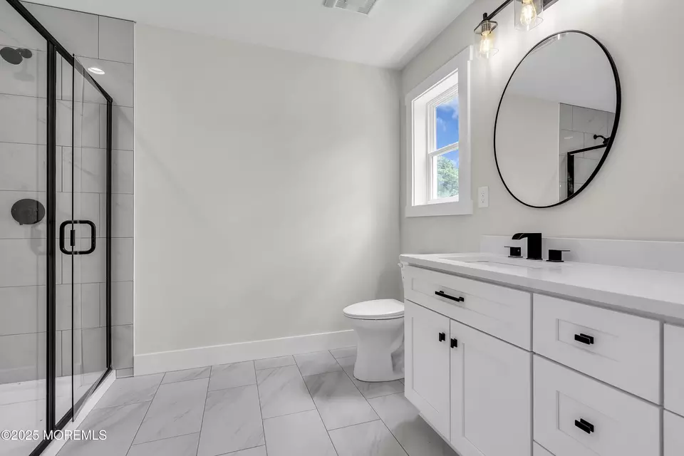 Bath - 54 5th Ave, Toms River, NJ 08757 photo 3 of 3