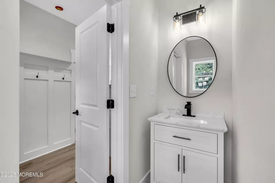 Entry Way - 54 5th Ave, Toms River, NJ 08757 photo 2 of 2