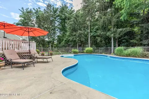 Exterior - 44 Devonshire Ct, Middletown, NJ 07748 photo 21 of 28