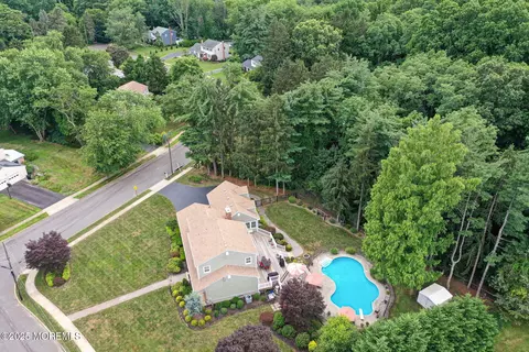 View/Area - 44 Devonshire Ct, Middletown, NJ 07748 photo 13 of 16