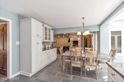 Dining - 44 Devonshire Ct, Middletown, NJ 07748 photo 4 of 6