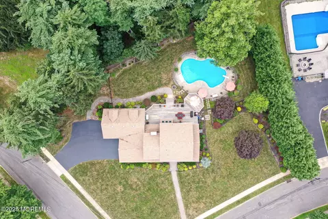 View/Area - 44 Devonshire Ct, Middletown, NJ 07748 photo 2 of 16