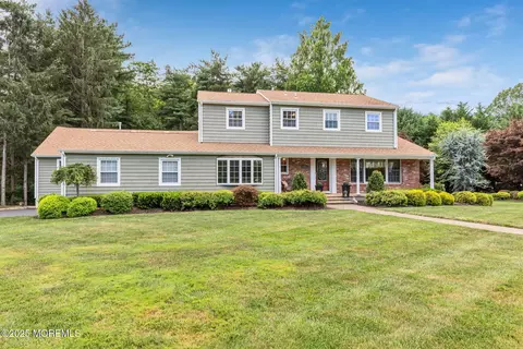 Exterior - 44 Devonshire Ct, Middletown, NJ 07748 photo 2 of 28