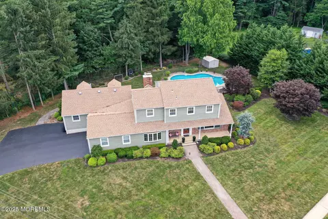 View/Area - 44 Devonshire Ct, Middletown, NJ 07748 photo 14 of 16