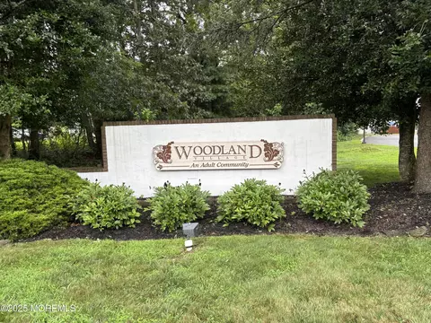 51 E Woodland Ave #C51, Absecon, NJ 08201