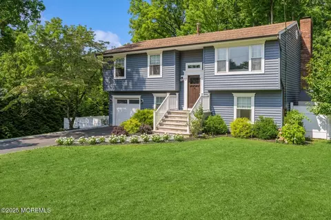 70 Commonwealth Ave, Red Bank, NJ 07701
