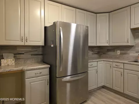 1 Flamingo Ter #A, Manchester, NJ 08759