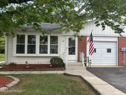 16 Lenape Dr #A, Whiting, NJ 08759