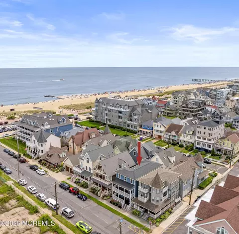 14 Spray Ave, Ocean Grove, NJ 07756