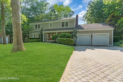 1648 White Water Ct, Toms River, NJ 08755