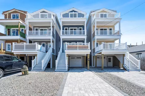 55 Sampson Ave, Seaside Heights, NJ 08751