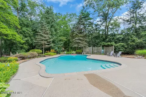 Exterior - 12 Cedar Ct, Jackson, NJ 08527 photo 4 of 7