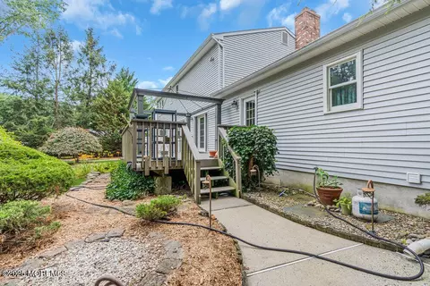 Exterior - 12 Cedar Ct, Jackson, NJ 08527 photo 5 of 7