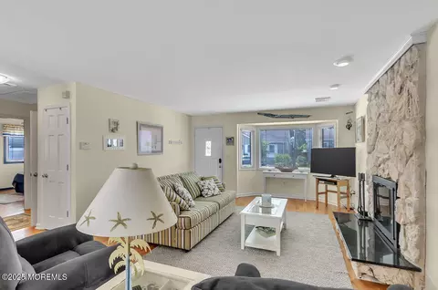 660 Drum Point Rd, Brick, NJ 08723 photo 10