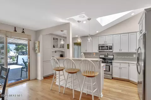 660 Drum Point Rd, Brick, NJ 08723 photo 5