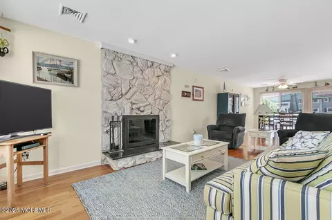 660 Drum Point Rd, Brick, NJ 08723 photo 11