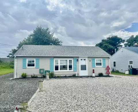 30 Nautilus Rd, Waretown, NJ 08758 photo 2