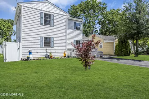 2221 Wilson Rd, Point Pleasant, NJ 08742