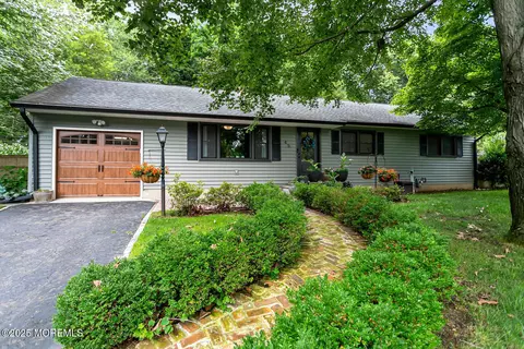 45 Parkway Pl, Red Bank, NJ 07701