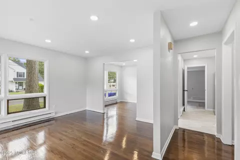 Entry Way - 36 Holly Ct E, Brick, NJ 08723 photo 1 of 3