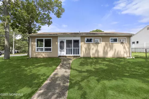 Other - 36 Holly Ct E, Brick, NJ 08723 photo 1 of 9