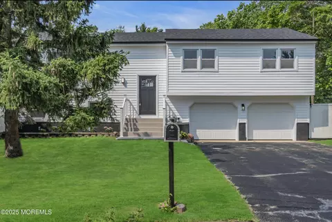 480 Amherst Dr, Brick, NJ 08723 photo 1