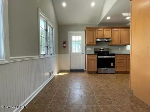86 Washington Ave, Leonardo, NJ 07737 photo 9
