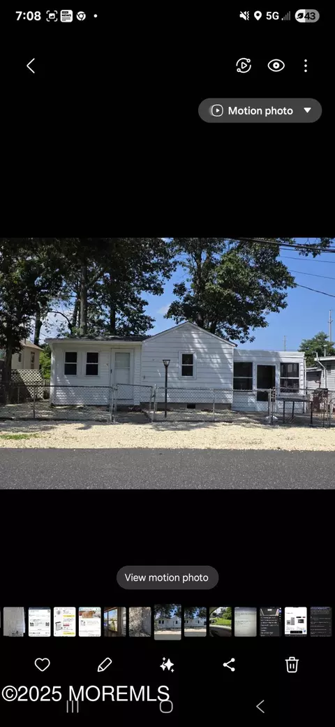 523 Buermann Ave, Toms River, NJ 08753