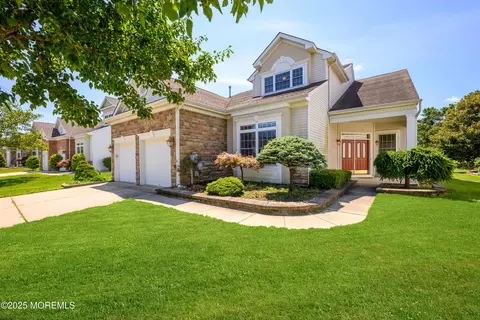 38 Strathmere St, Waretown, NJ 08758 photo 1