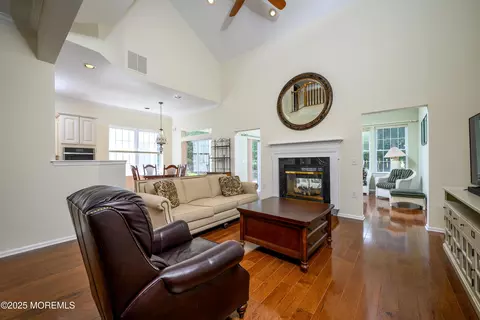 38 Strathmere St, Waretown, NJ 08758 photo 7