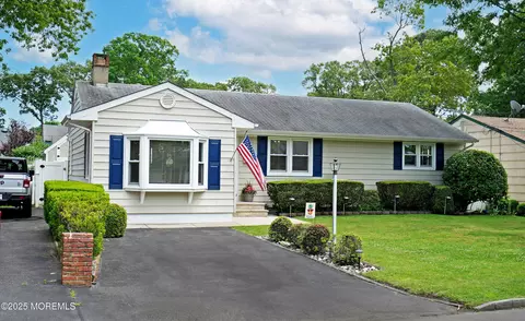 1320 Sunrise Ave, Point Pleasant, NJ 08742