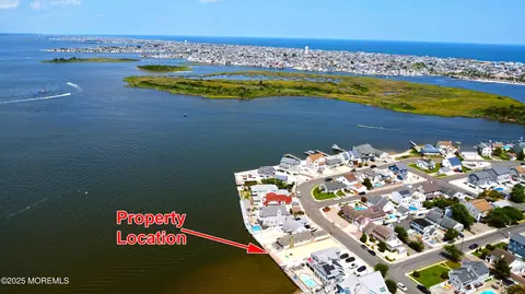 328 Sunset Dr N, Seaside Heights, NJ 08751