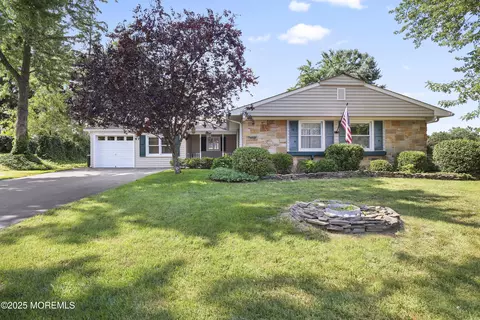 47 Fayette Ln, Aberdeen, NJ 07747