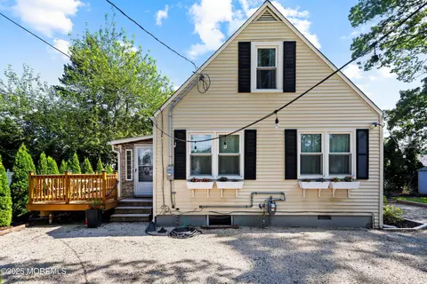 293 Brick Ave, Bayville, NJ 08721