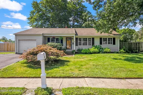 4 Montclair Ave, Tinton Falls, NJ 07753