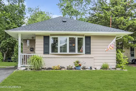 44 Allaire Dr, Toms River, NJ 08753