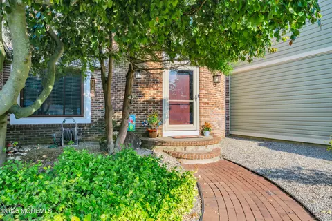 453 Sloping Hill Ct, Brick, NJ 08723