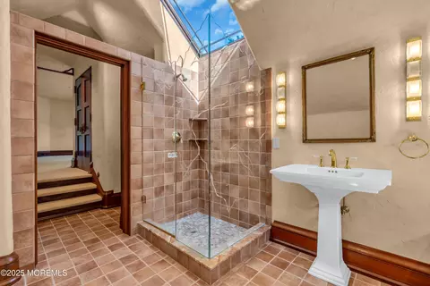 Bath - 2531 River Rd, Manasquan, NJ 08736 photo 10 of 12